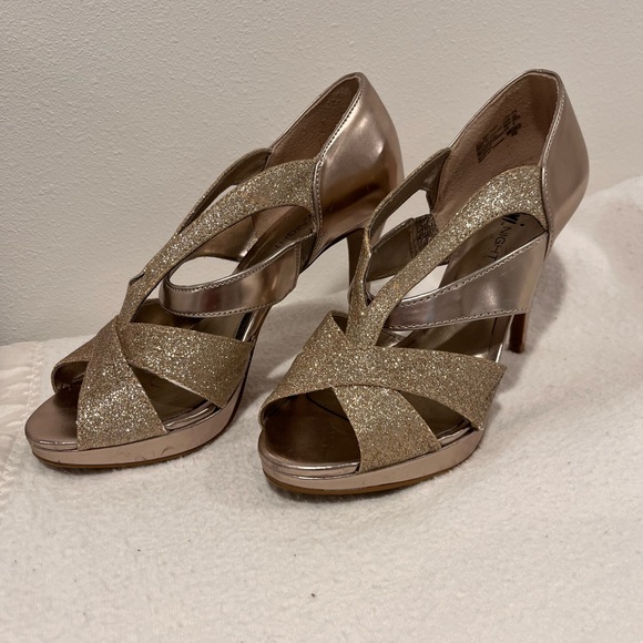 FIONI Clothing Shoes - FIONI Clothing Rose Gold Glitter Strappy Peep-Toe Heels